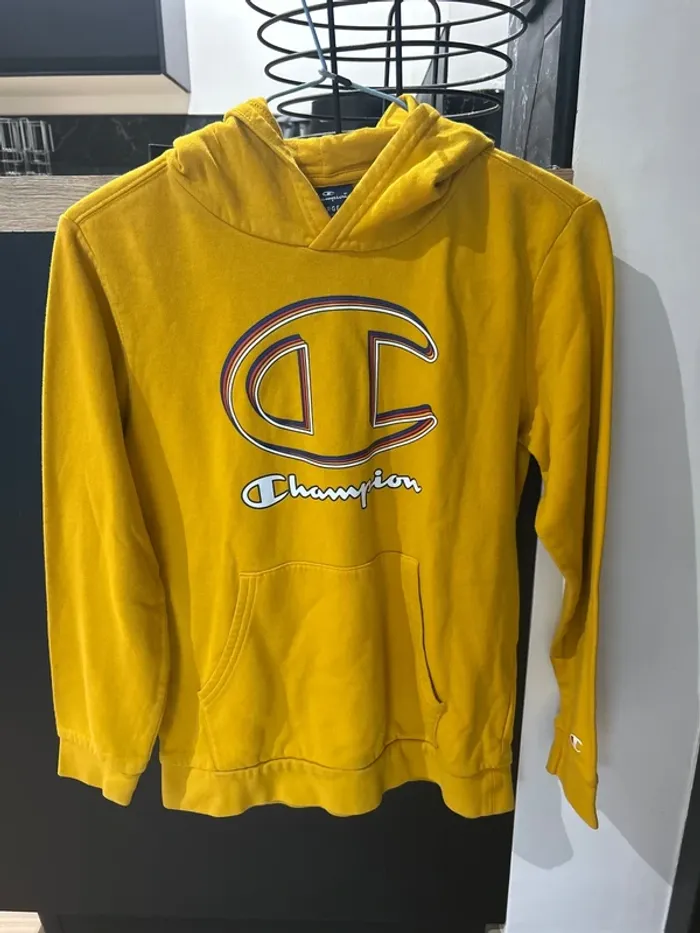 Pull Champion couleur moutarde taille 11-12 ans