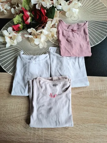 Lot de 4 maillot de corps, taille 6/8 ans
