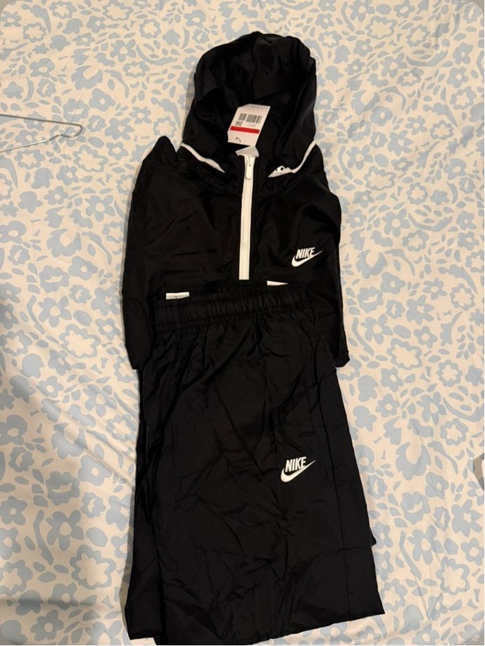 Survêtement Nike neuf