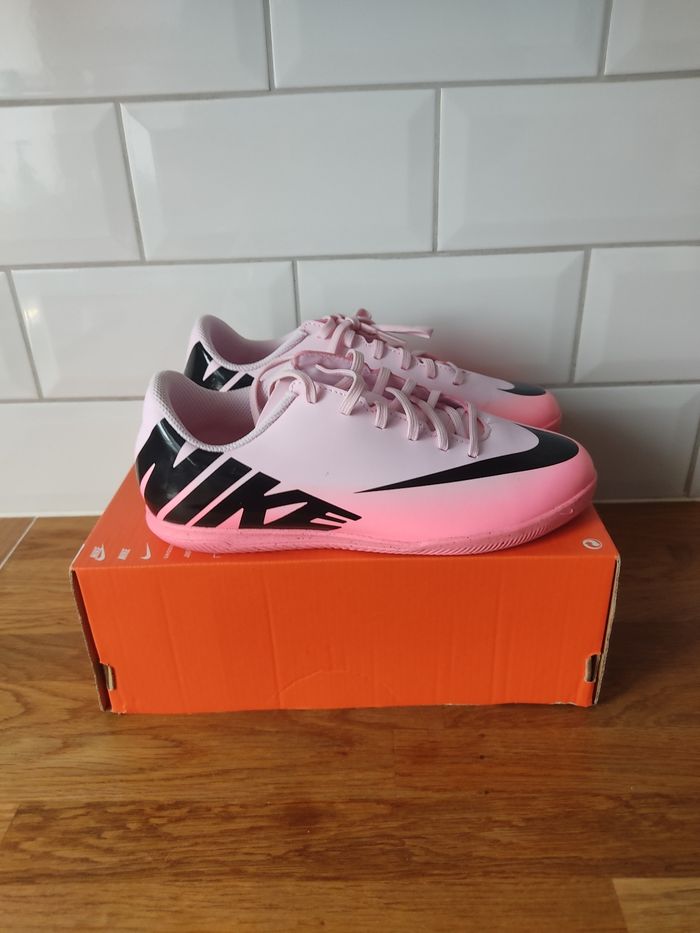 Stabile Nike T 36.5 - photo numéro 4