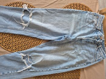Jeans à trou