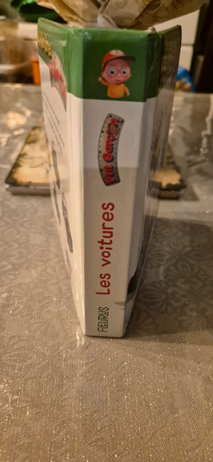 Livre mes histoires p'tit garcon "les voitures de Rémi, anatole, arthur, brice" fleurus - photo numéro 4