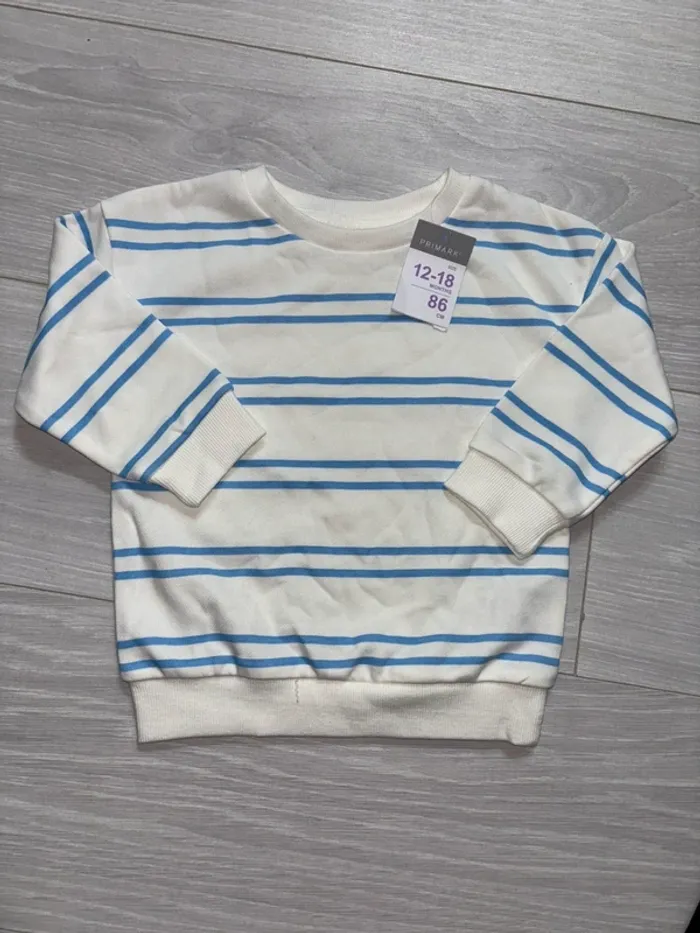 Pull mixte neuf 12/18 mois