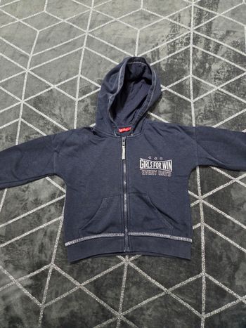 Veste à capuche 5 ans