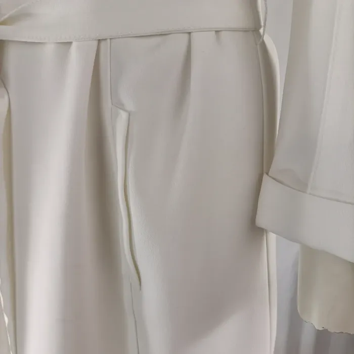 Robe droite blanche Caroll T42 manches 3/4 ceinture amovible minimaliste chic - photo numéro 11
