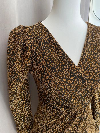 Robe de soirée noire et dorée Zara S