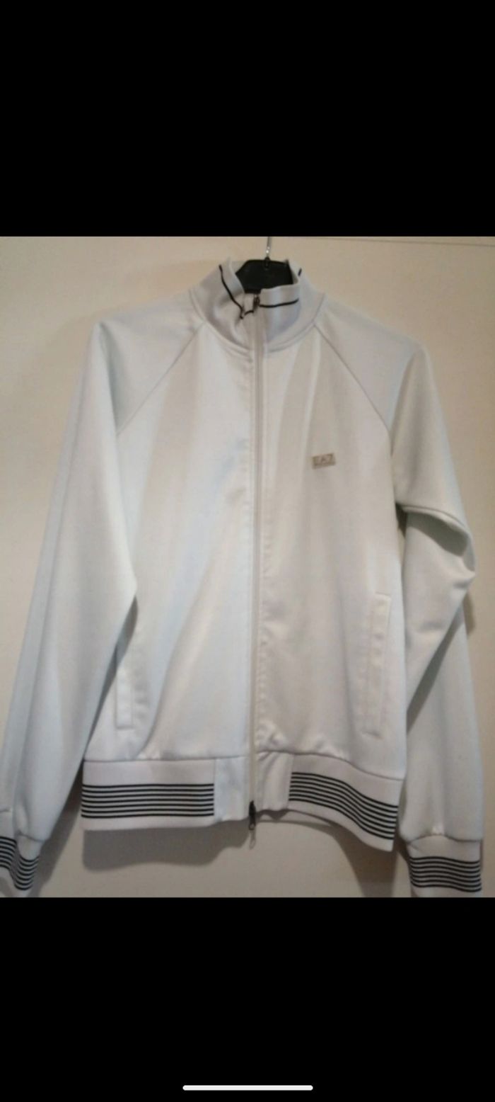 Belle veste EAZ Emporio Armani blanche. Taille M - photo numéro 3