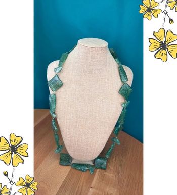 Collier vintage géométrique – Vert transparent craquelé | Collection Émeraude Urbaine