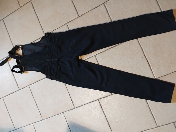 Salopette en jeans - photo numéro 2