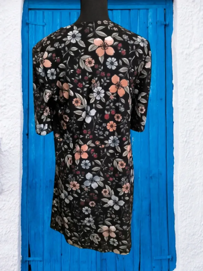 Robe fleurie - photo numéro 3
