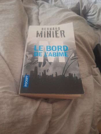 Livre pocket Bernard linier