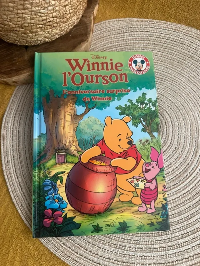 Livre Winnie l’ourson L’anniversaire surprise de Winnie
