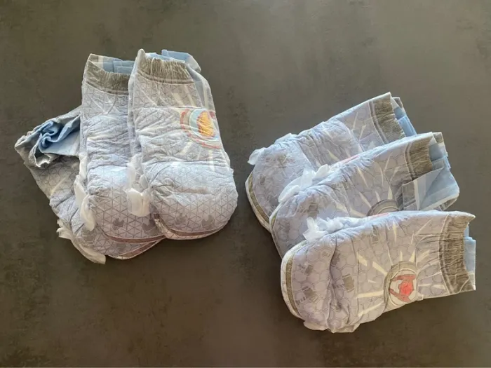 Lot de 6 sous-vêtements de nuit absorbants Disney Marvel 4-7 ans/17-30 kg Huggies DryNites - photo numéro 2