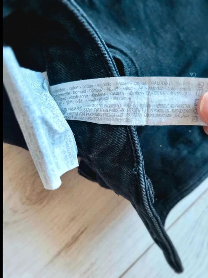 Jean Bershka Homme 36 – slim destroy noir – effet déchiré aux genoux – look streetwear moderne - photo numéro 15