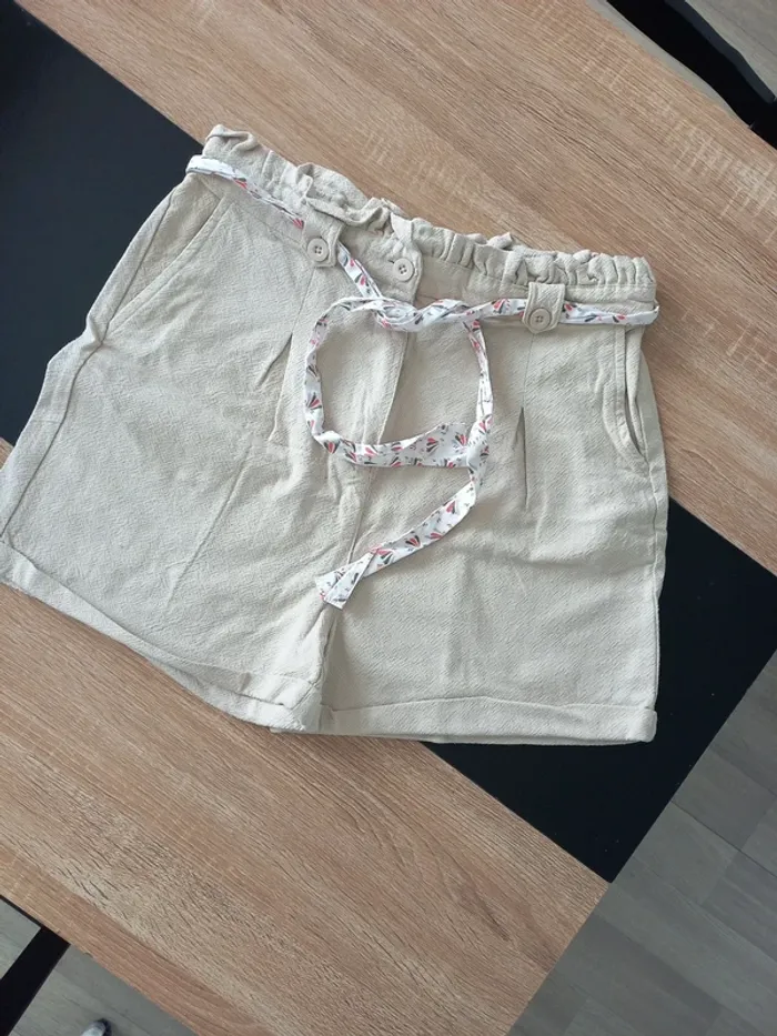 Short beige en coton T42 - photo numéro 2