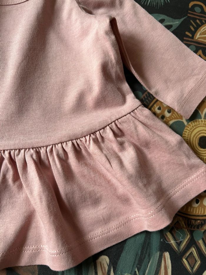 Lot 2 robes 50 cm/ collants 50/56 cm - photo numéro 3