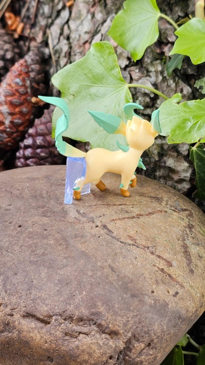 Super figurine Pokemon Nintendo scale world Phyllali - photo numéro 5