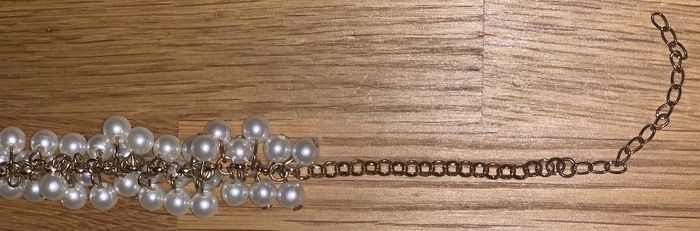 Collier orné de fausses perles - photo numéro 5