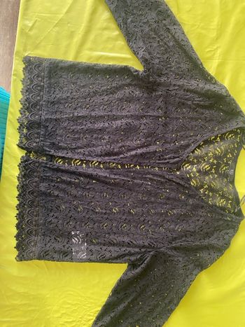 Boléro dentelle noir taille 3