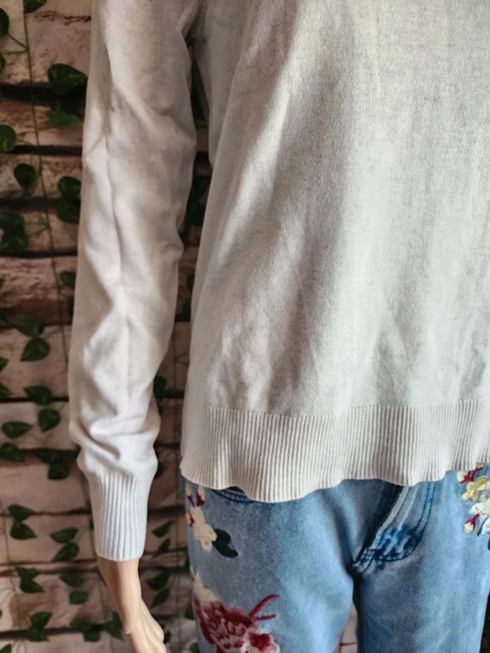 🌸Pull fin blanc creme H&M Taille 34🌸 - photo numéro 3