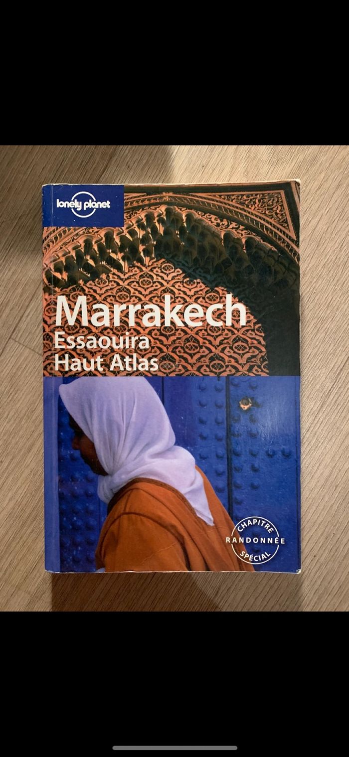 Livre Marrakech essaouira haut atlas valeur 15€
