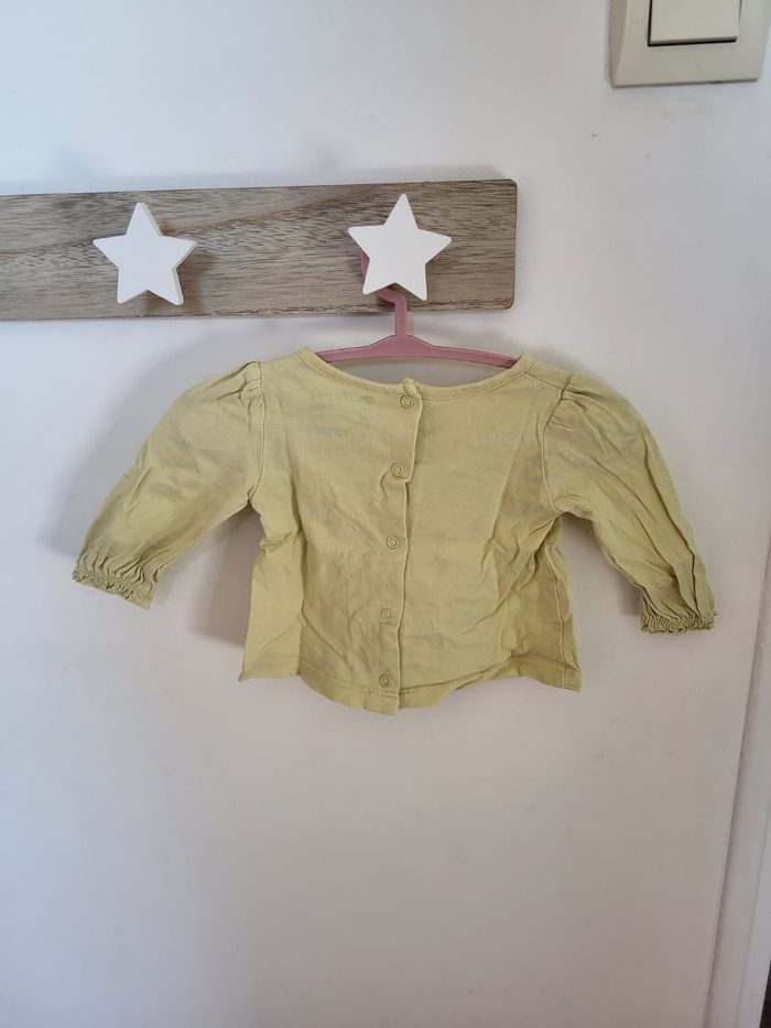 Tee-shirt jaune - photo numéro 2