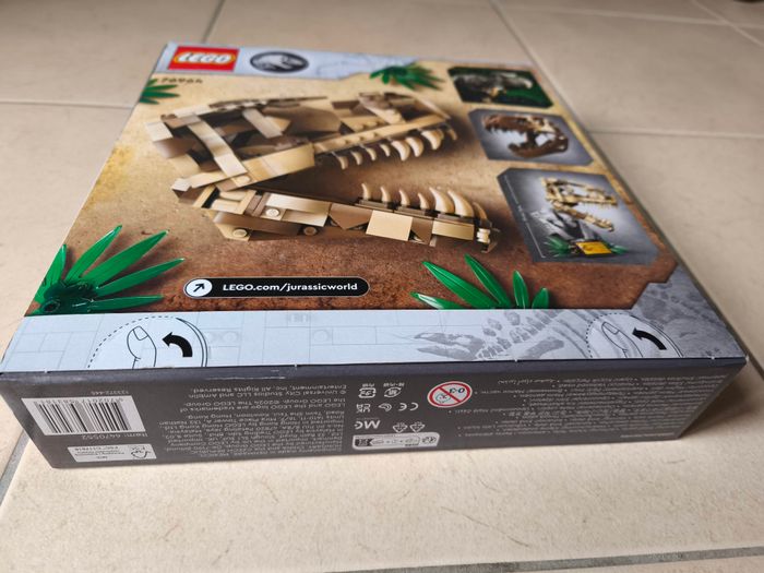 LEGO Jurassic World - Dinosaur Fossils: T.rex Skull (76964) - photo numéro 5