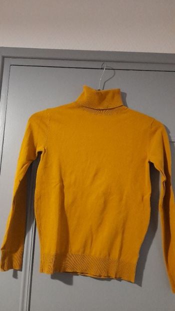 Pull  coton moutarde col roulé