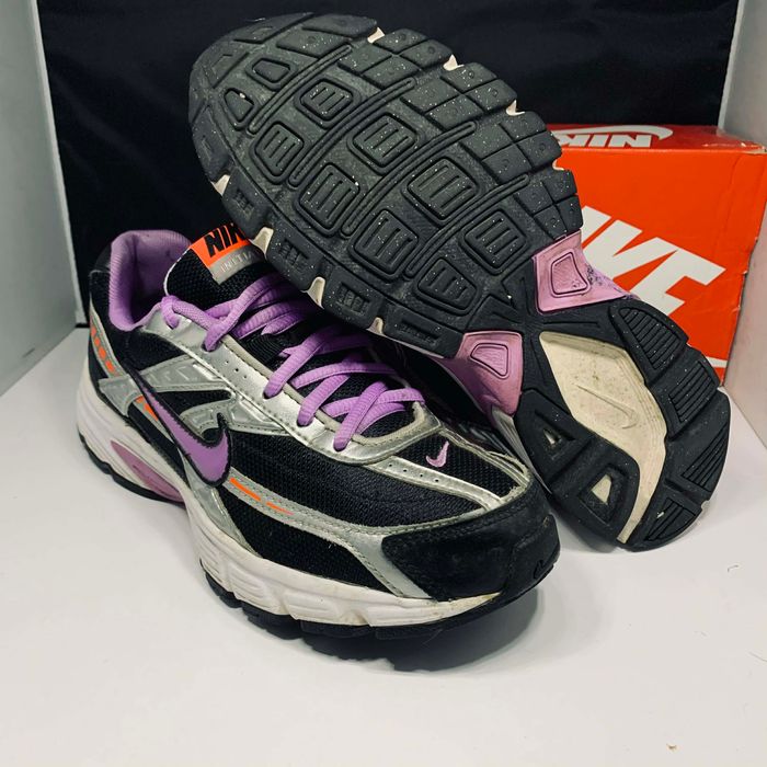 Nike Air Max Initiator – Black / Atomic Violet / Gris – Pointure 39 - photo numéro 4