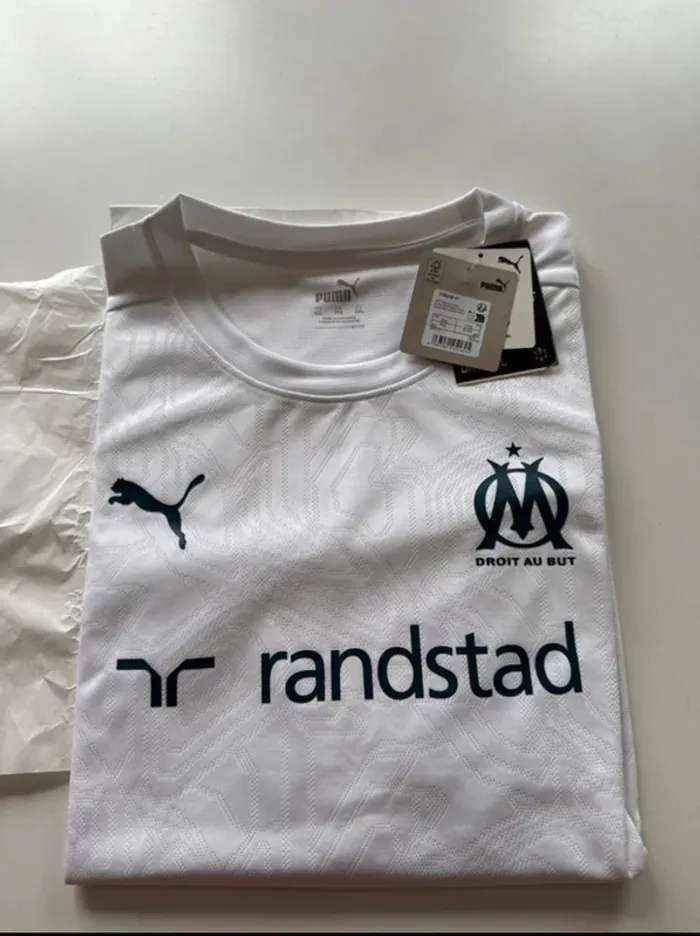 Maillot OM domicile Puma – Taille S – Neuf avec étiquettes - photo numéro 2