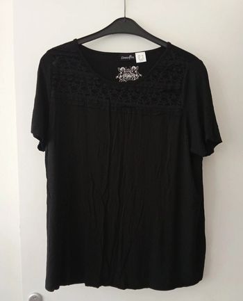 T shirt femme ⭐ très bon état ⭐T.52