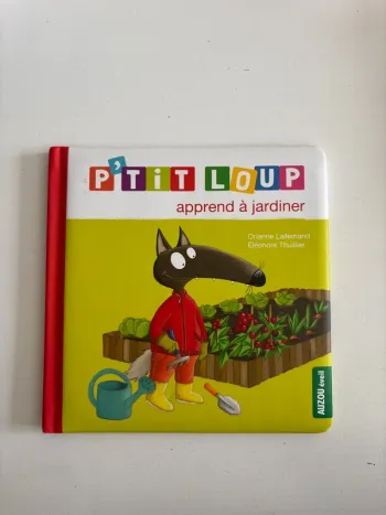 P’tit loup apprend à jardiner