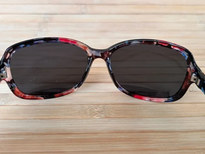 Paire de lunettes de soleil Fimilu multicolores. P*61-4 - photo numéro 6