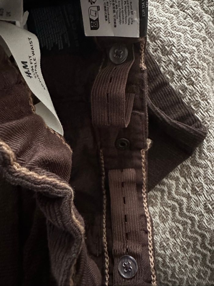 Pantalon velours marron taille ajustable 9 ans H&M neuf avec étiquette - photo numéro 4