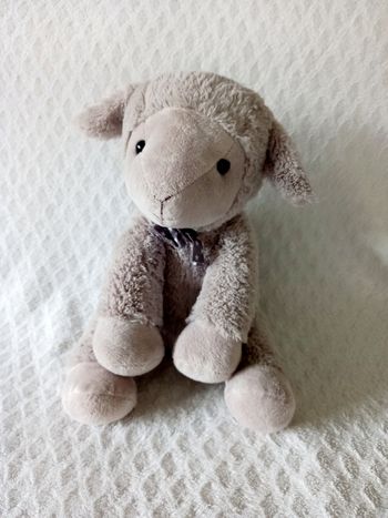 Peluche doudou agneau Atmosphera 