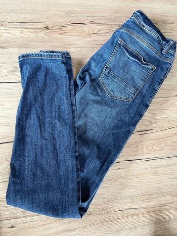 Jeans skinny taille 16 ans