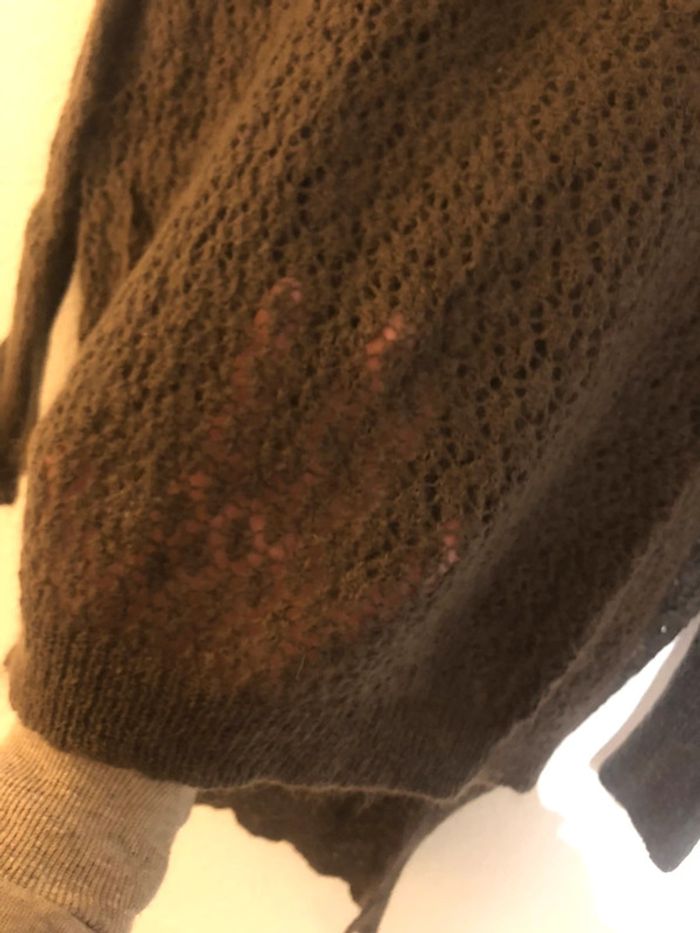 Pull en laine et débardeur - photo numéro 2