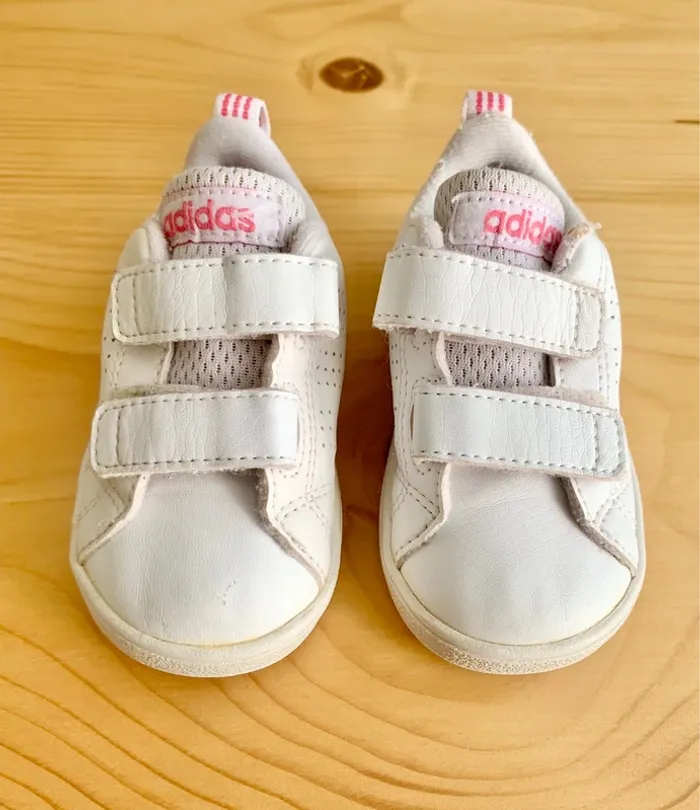 Baskets Adidas bébé fille – blanches/roses – Pointure 20 - photo numéro 2