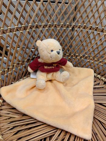 Doudou Winnie L'ourson