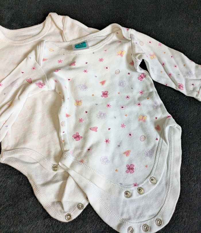 Lot 3 bodies manches longues - photo numéro 3