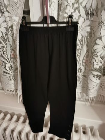 Leggins court avec fantaisie 3 boutons en bas