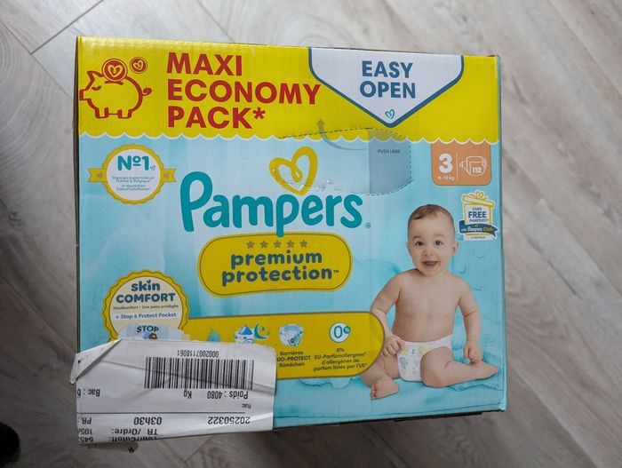 Carton couches pampers taille 3 - photo numéro 3