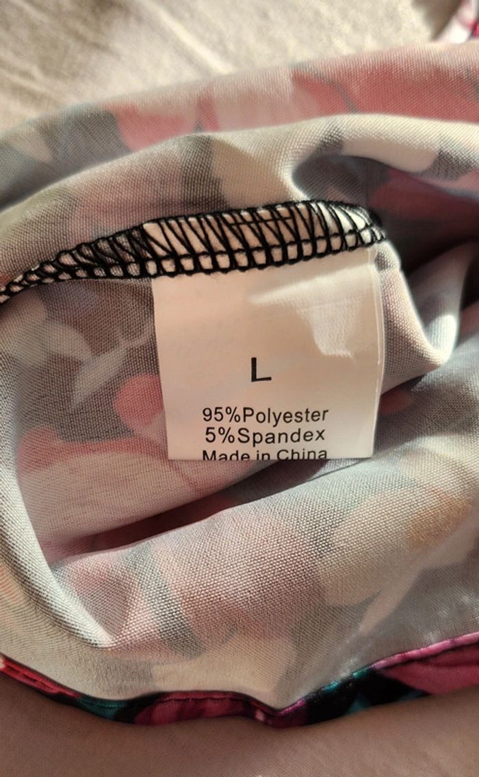 Blouse manches fleurs 🌸 multicolore taille L - photo numéro 3