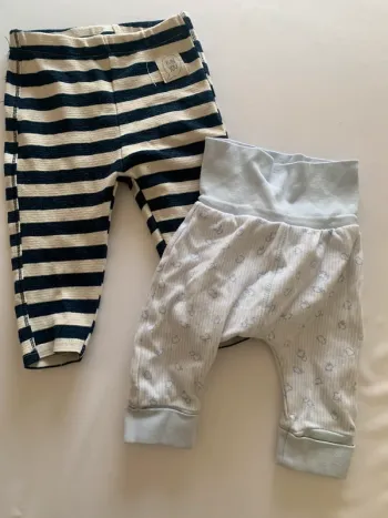 Lot de deux Sarouels pantalons garçon 3 mois
