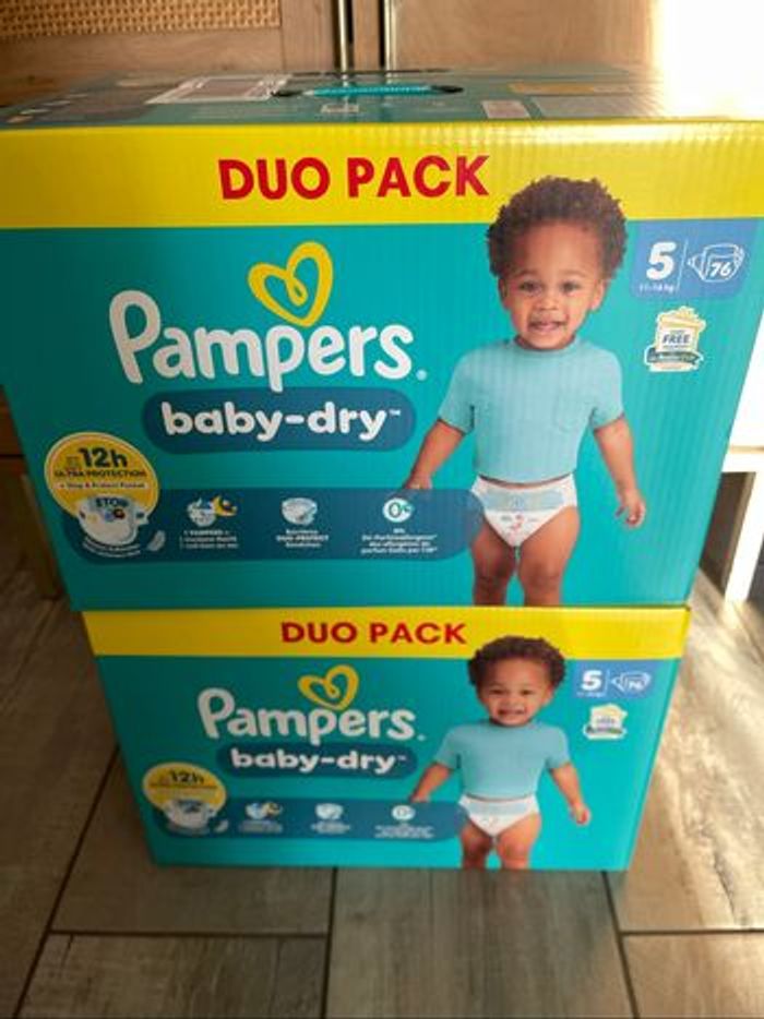 152 couches Pampers taille 5