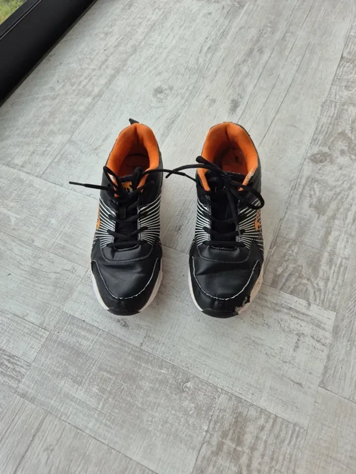 Baskets  Pointure 39