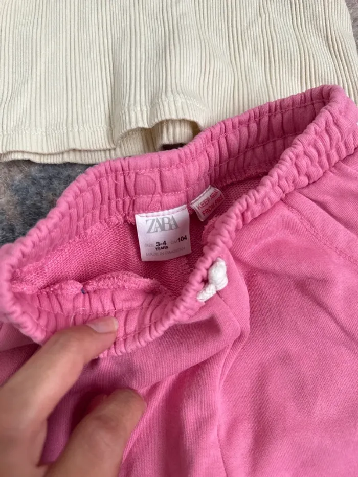 Jogging et pull - photo numéro 3