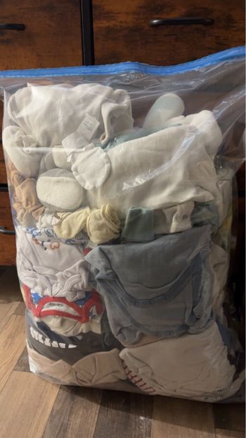 Lot vêtements bébé garçon 3 et 6 mois