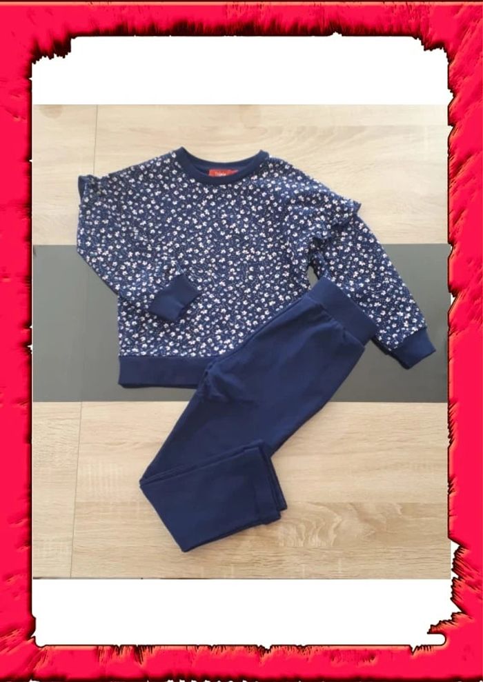 Joli ensemble fleuris 5 ans