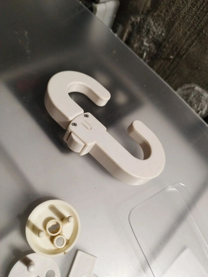 Cache prise - photo numéro 4